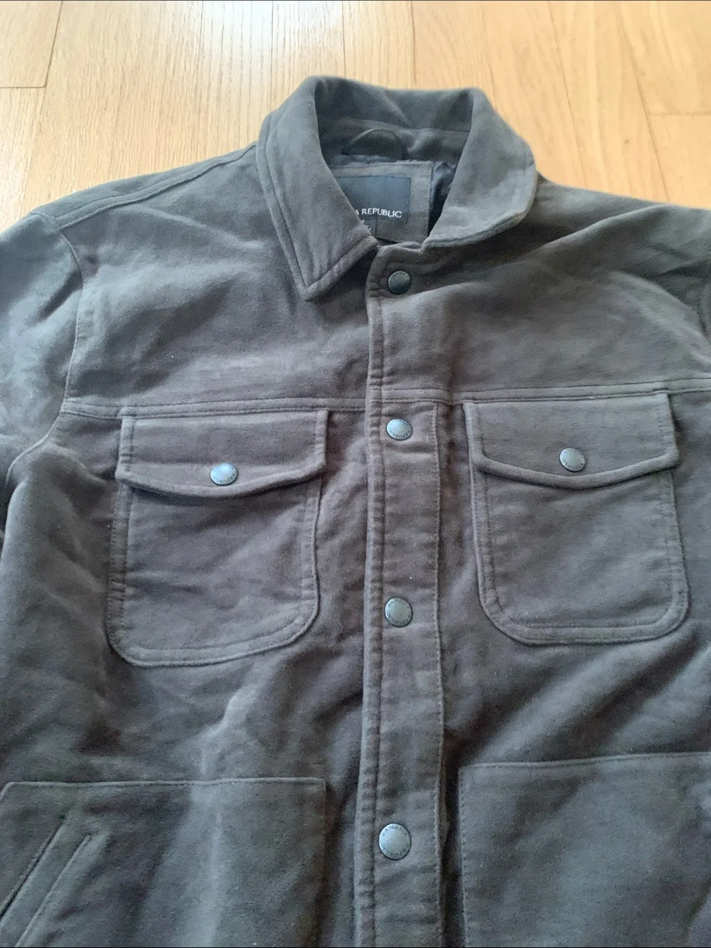 Banana Republic Men’s Italian Moleskin Snap Up Trucker Jacket Deep Olive Medium